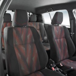 yarishb17-interior Yaris HB 2017 Espacio