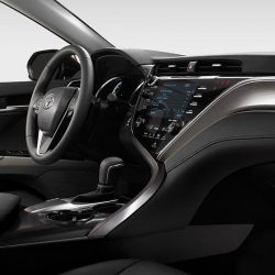 Toyota Camry 2018 interiores
